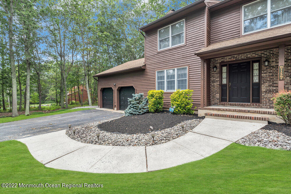 2 Abbey Road Jackson, NJ 08527 - Photo 3 of 37 010_dsc08540-1