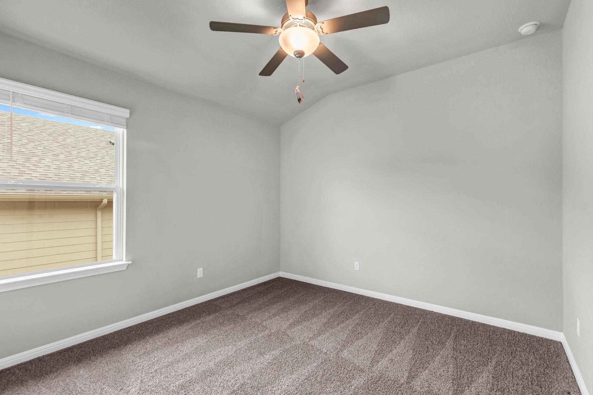 386 El Capitan Loop Dripping Springs, TX 78620 - Photo 27 of 40
