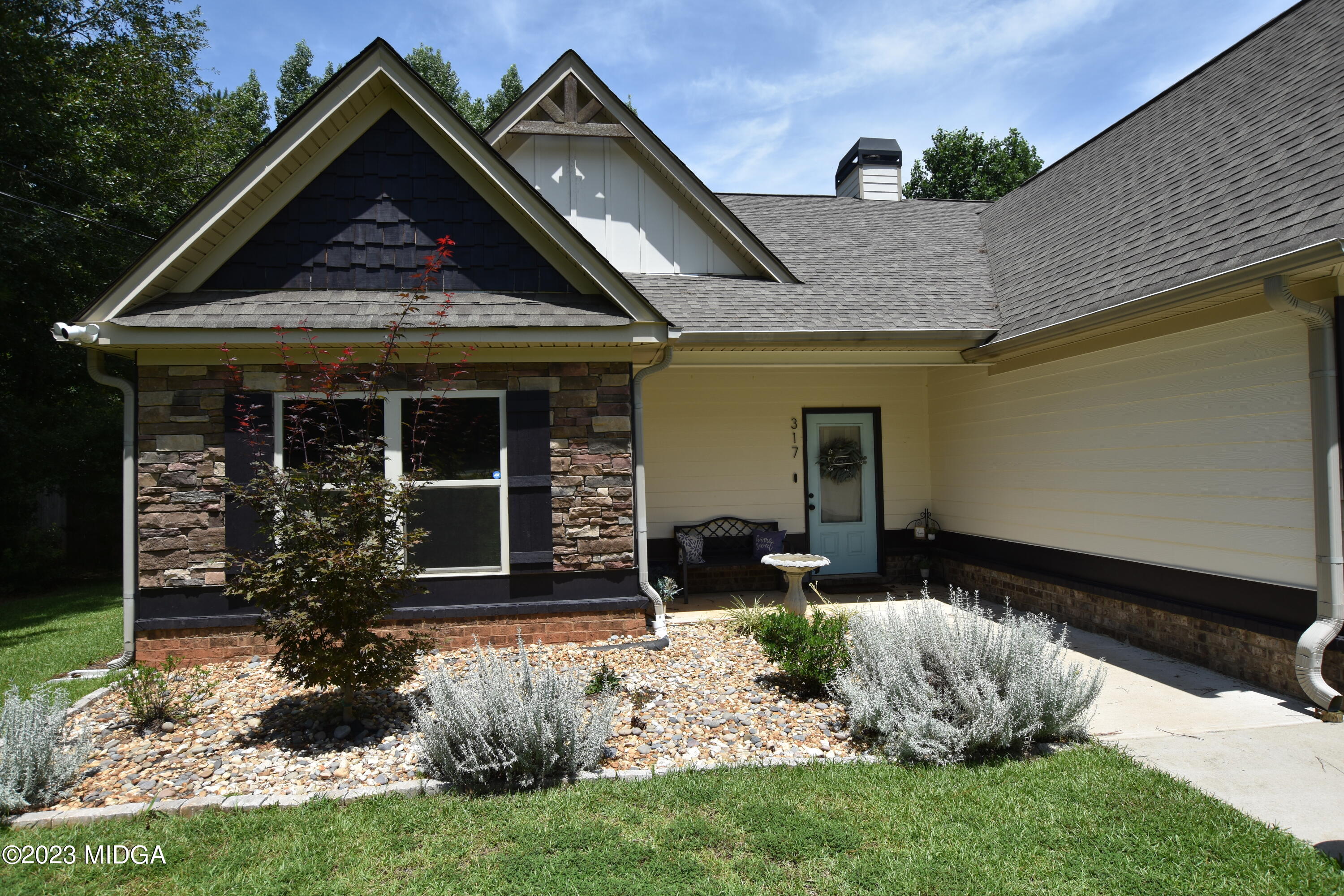 317 Walnut Grove Road Gray, GA 31032 - Photo 5 of 55 DSC_0441