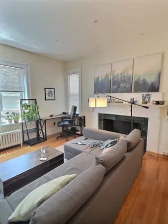 $2,995 | 23 Garrison Road, Unit 2F, Brookline, MA 02445