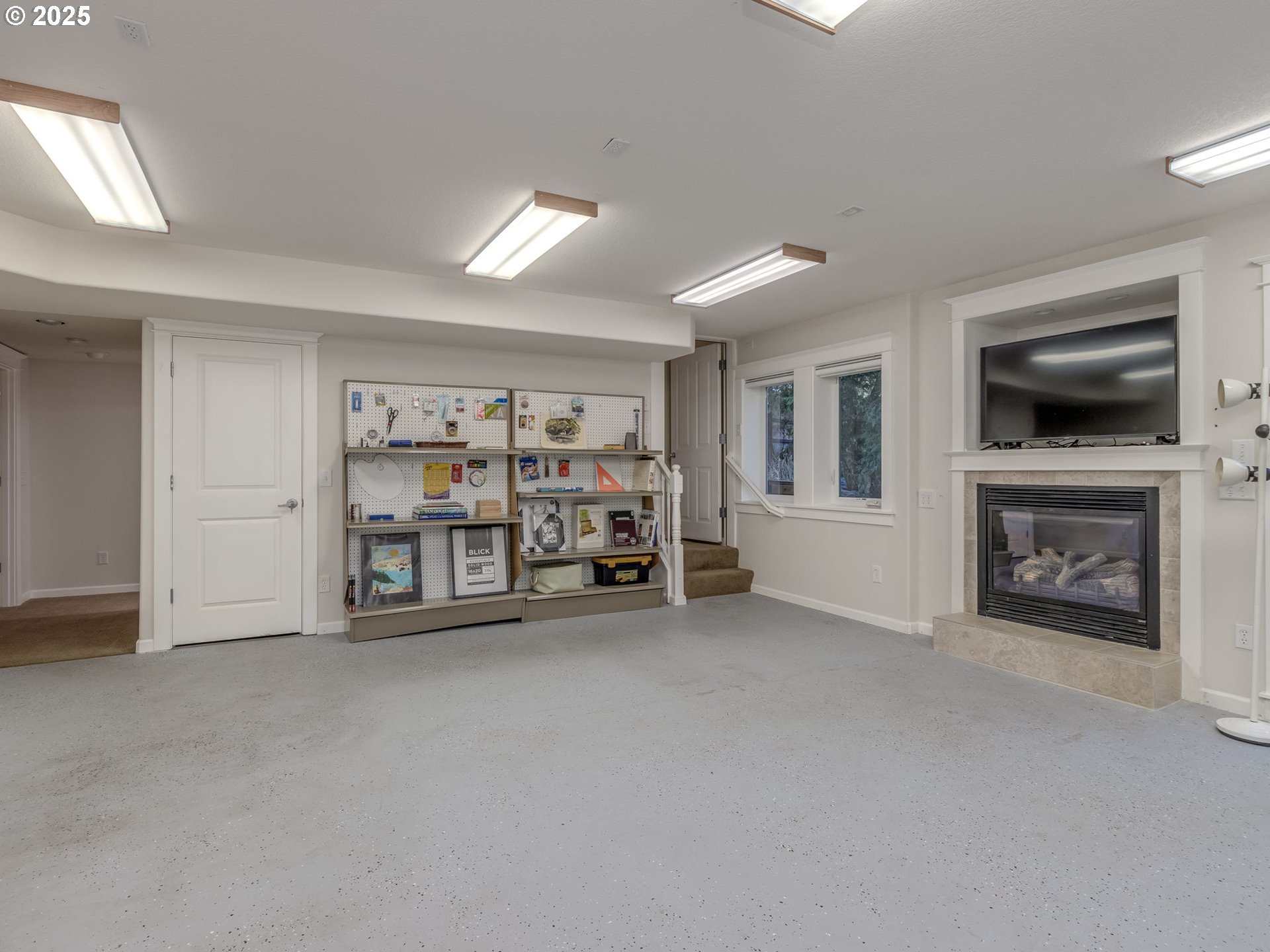 19820 Southwest Gassner Road Beaverton, OR 97007 - Photo 21 of 33 Bonus Room
