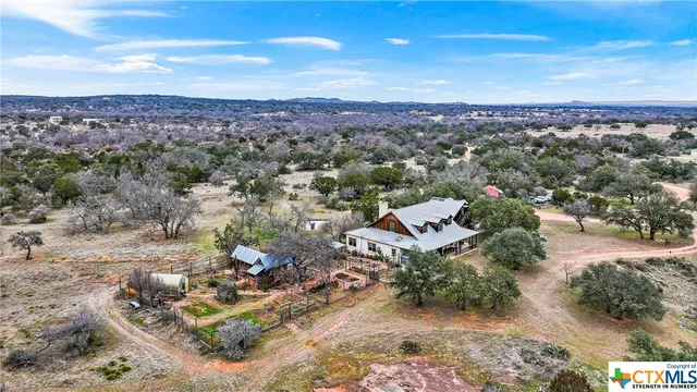 $1,600,000 | 1900 Granite Springs Drive, Fredericksburg, TX 78624