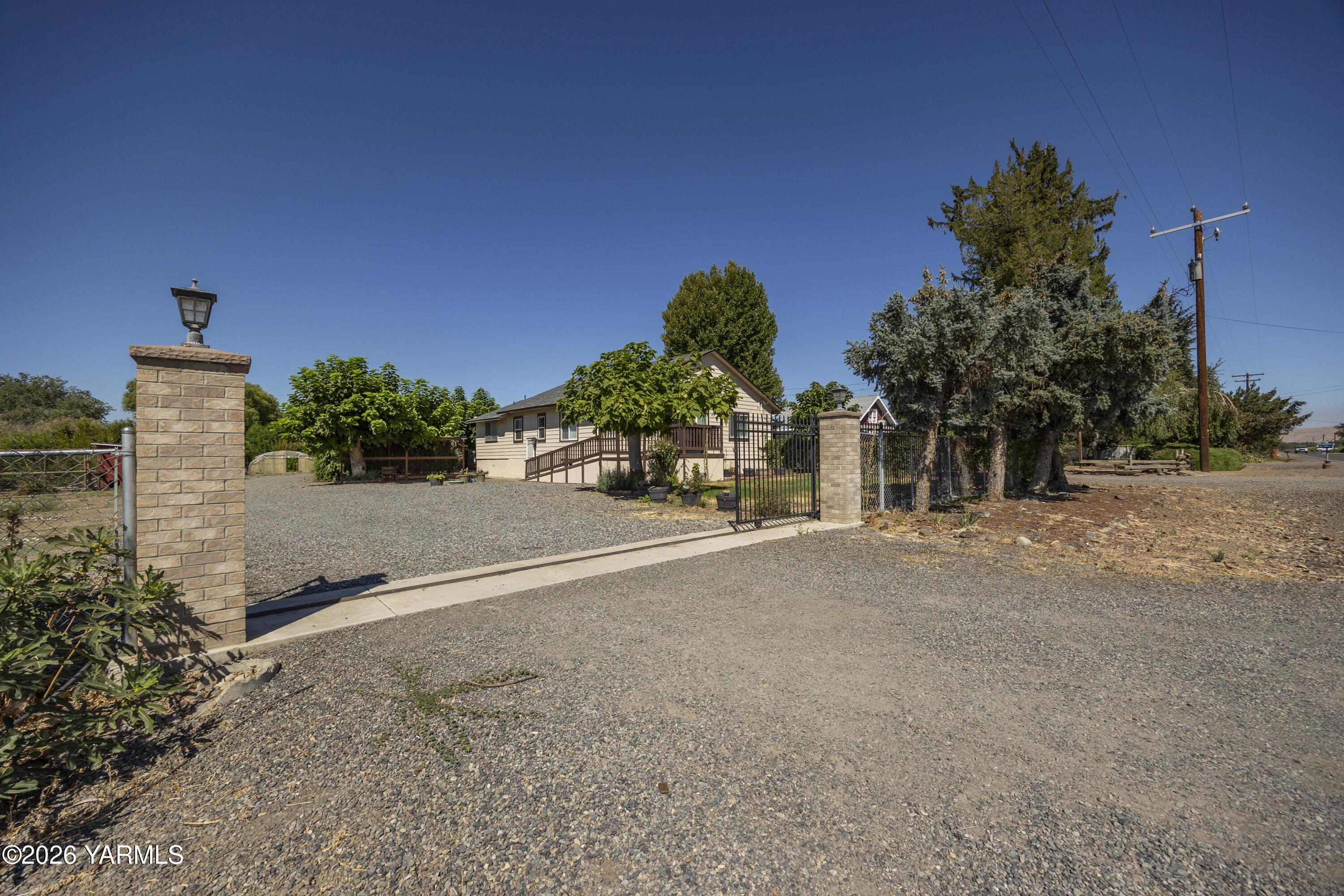 1180 South Wapato Road Wapato, WA 98951 - Photo 53 of 62 1180 S Wapato Rd 8.11.26 24