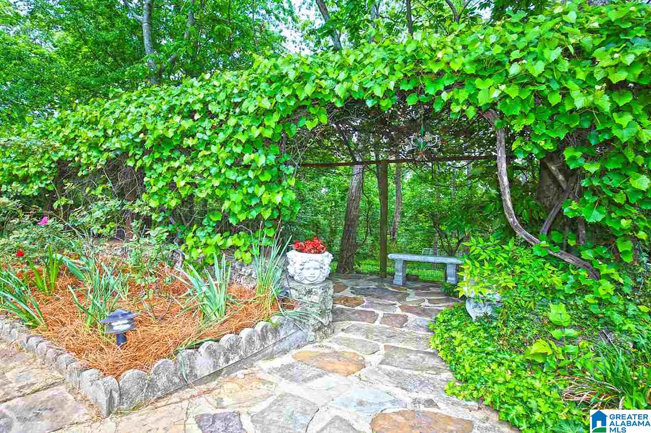 521 Rutherford Drive Birmingham, AL 35206 - Photo 4 of 43