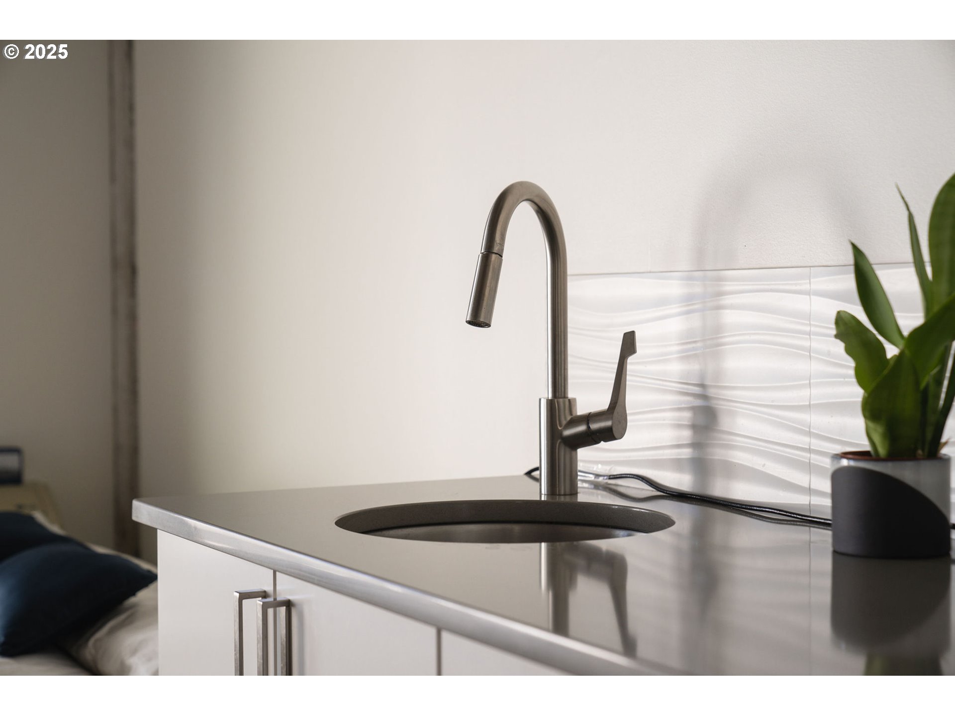 900 Northeast 81st Avenue, Unit 111 Portland, OR 97213 - Photo 9 of 25