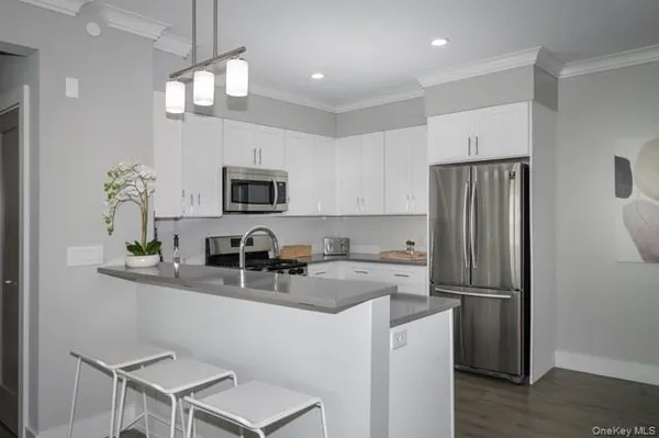 $2,650 | 75 Circle Drive, Unit 88205, Central Islip, NY 11722
