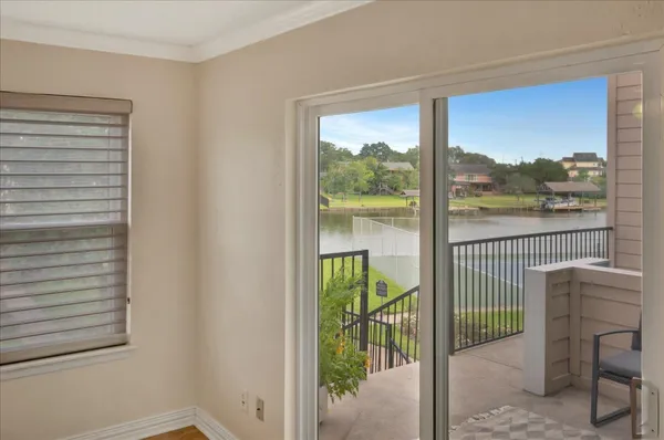$2,450 | 1907 Glencove Drive, Seabrook, TX 77586