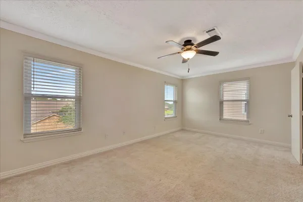 $2,450 | 1907 Glencove Drive, Seabrook, TX 77586