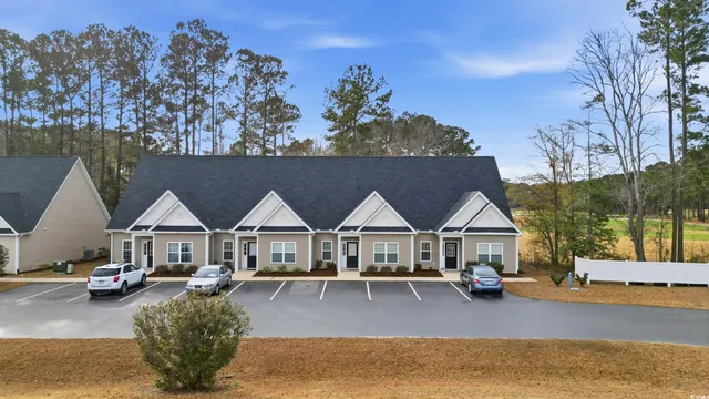 $215,000 | 116 Kingsbury Loop, Unit C, Conway, SC 29526