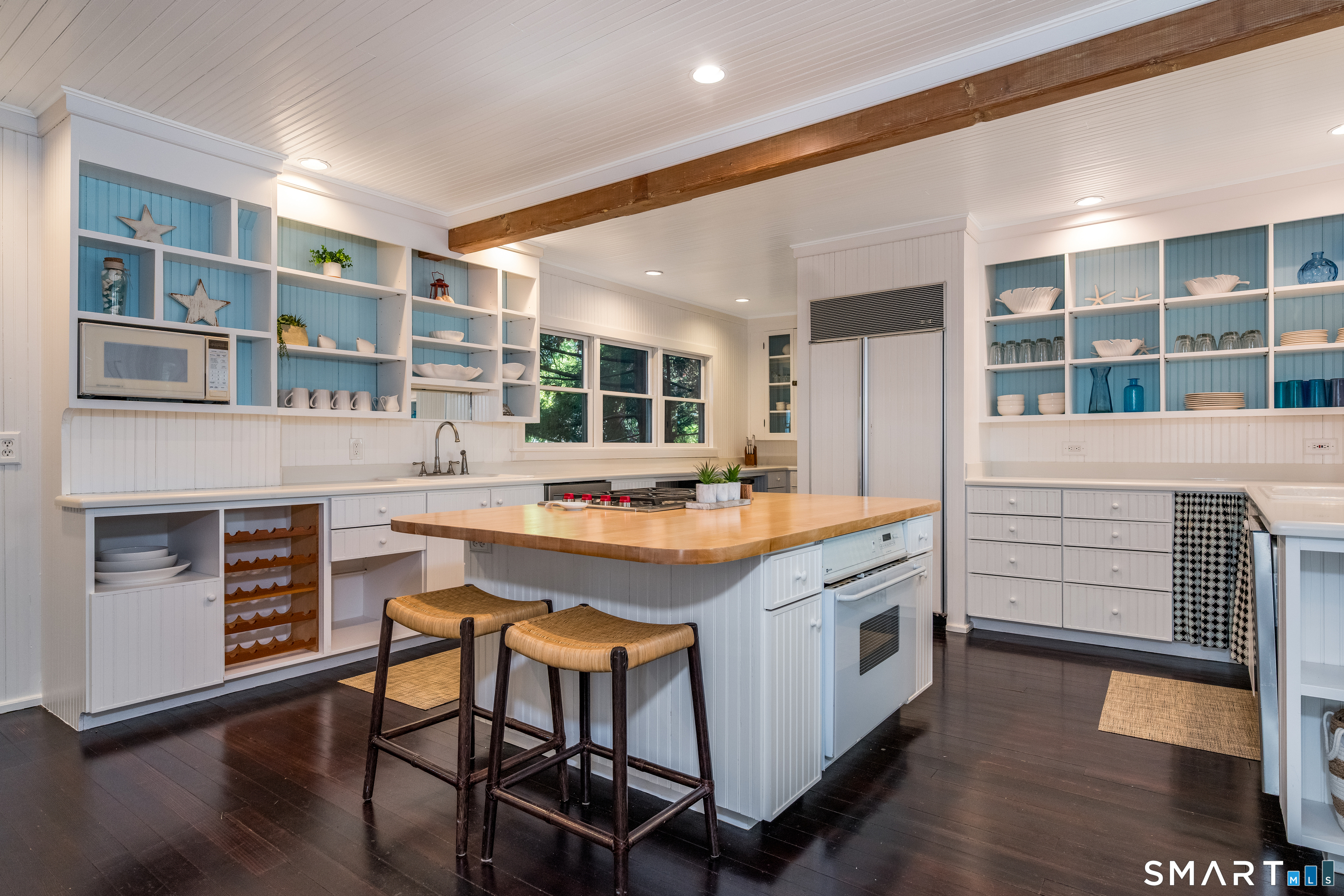118 Middle Beach Road Madison, CT 06443 - Photo 12 of 35 Gallery Image 12