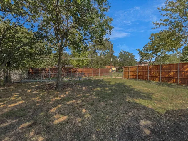 $270,000 | 2813 East 15th Street, Plano, TX 75074