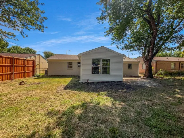 $270,000 | 2813 East 15th Street, Plano, TX 75074