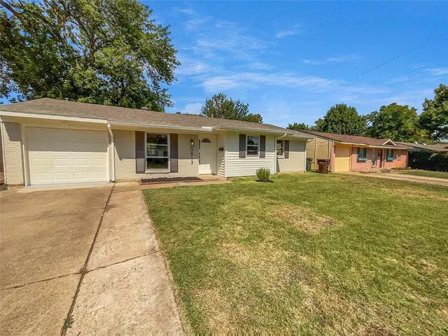 $270,000 | 2813 East 15th Street, Plano, TX 75074