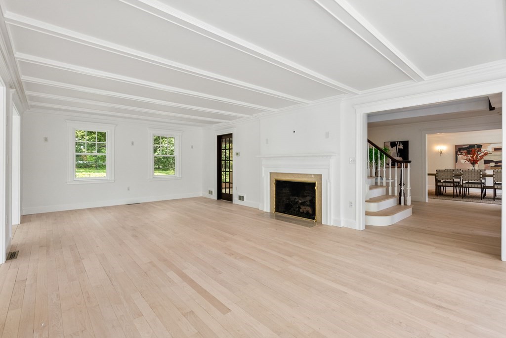 25 Cliff Road Weston, MA 02493 - Photo 15 of 37