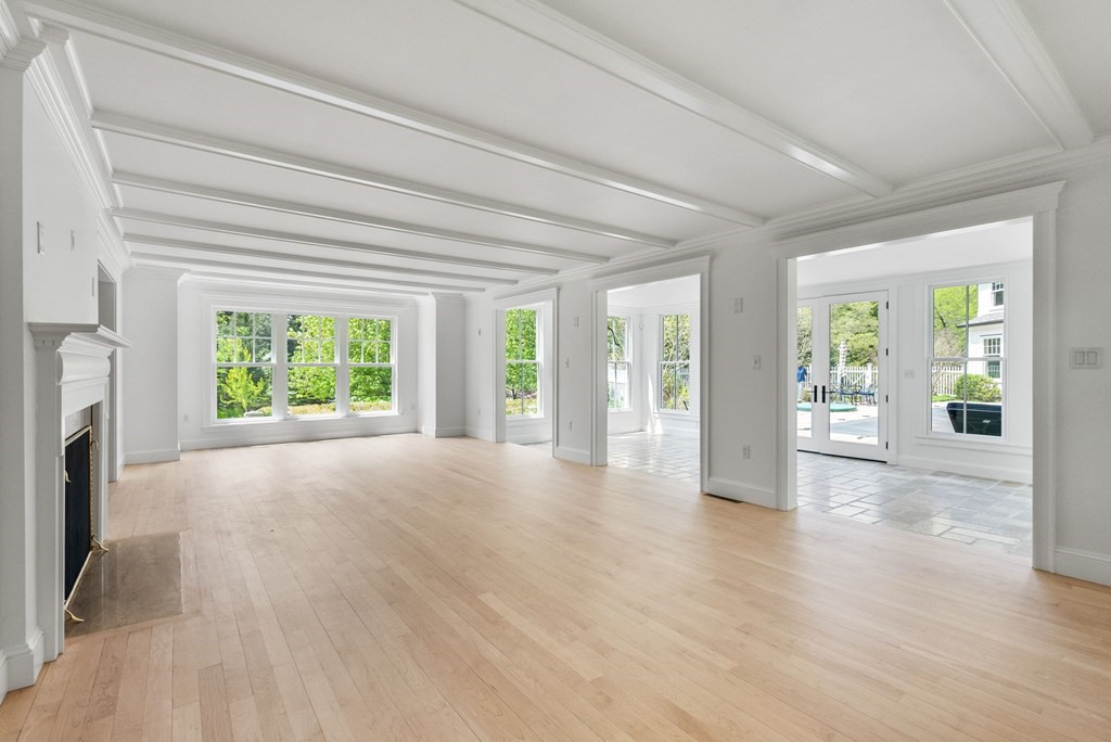 25 Cliff Road Weston, MA 02493 - Photo 16 of 37