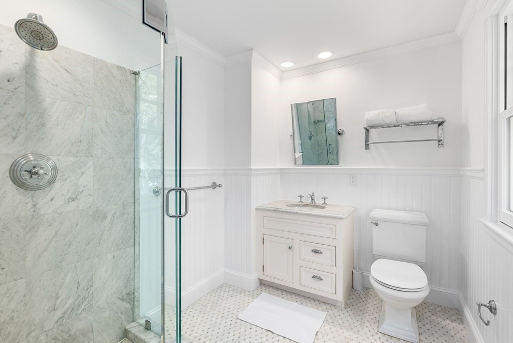 25 Cliff Road Weston, MA 02493 - Photo 25 of 37