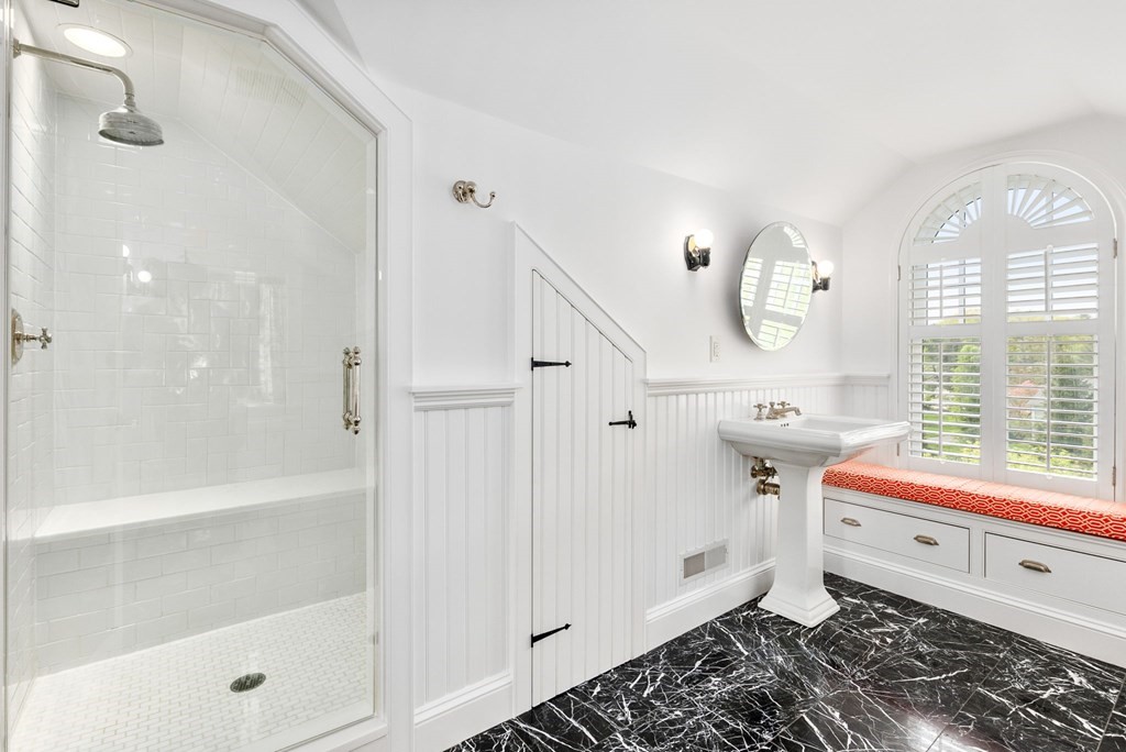 25 Cliff Road Weston, MA 02493 - Photo 31 of 37