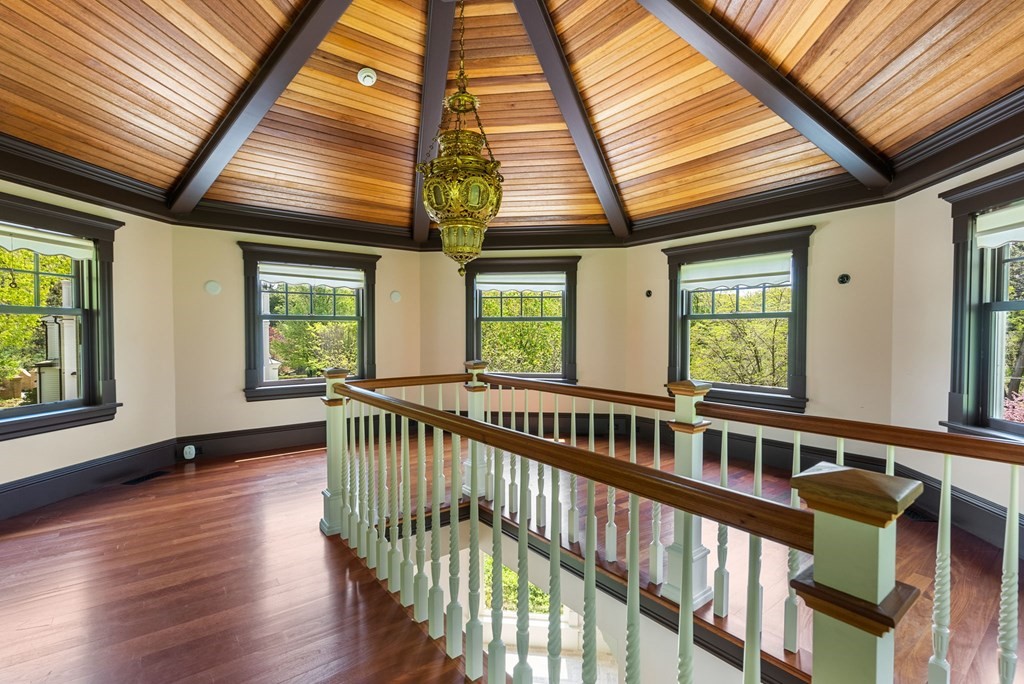 25 Cliff Road Weston, MA 02493 - Photo 36 of 37