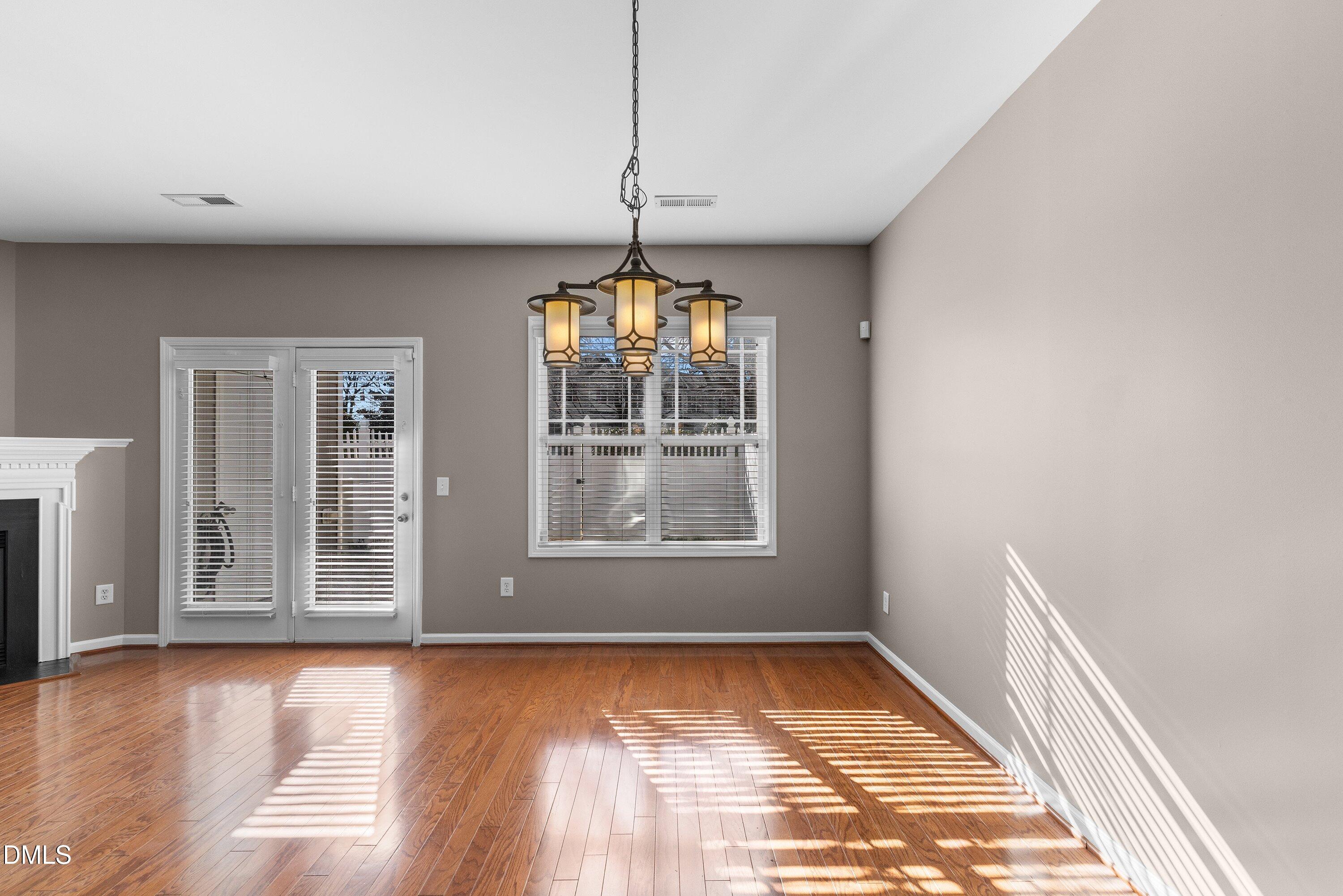 2639 Asher View Court Raleigh, NC 27606 - Photo 11 of 23 Dining Area pic 1