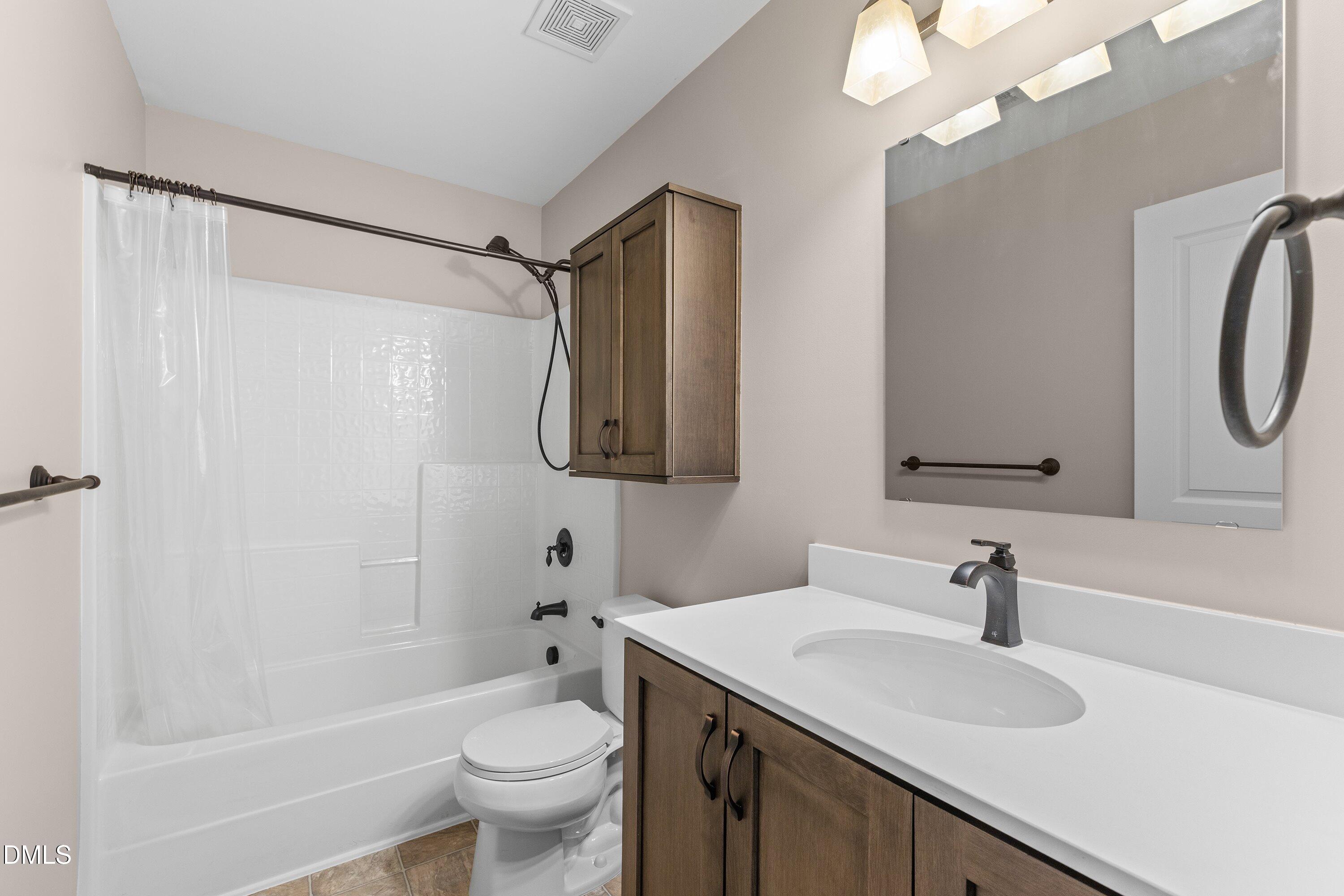 2639 Asher View Court Raleigh, NC 27606 - Photo 3 of 23 Hall Bath