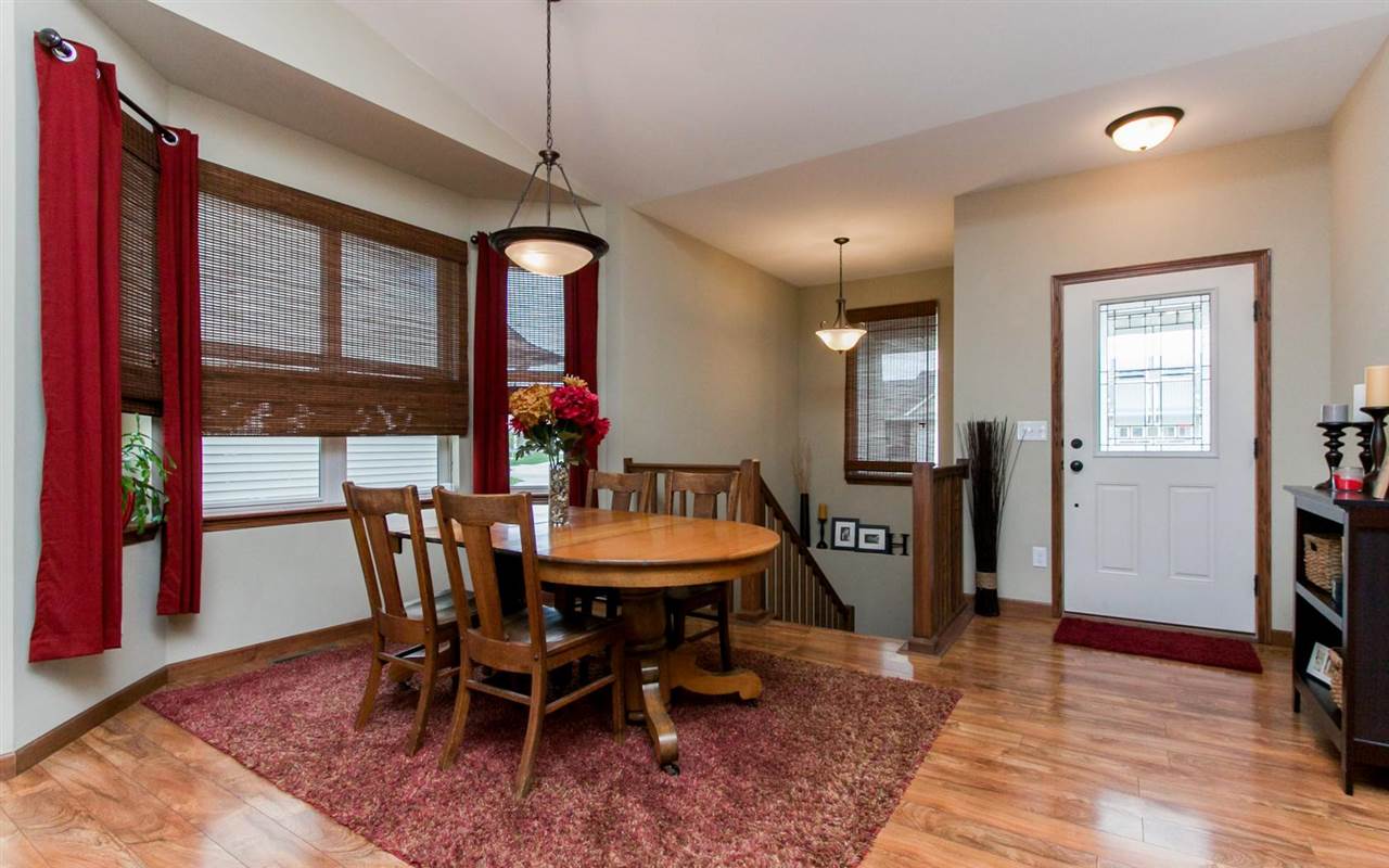 174 Ridge View Drive Fairfax, IA 52228 - Photo 3 of 25 Gallery Image 3