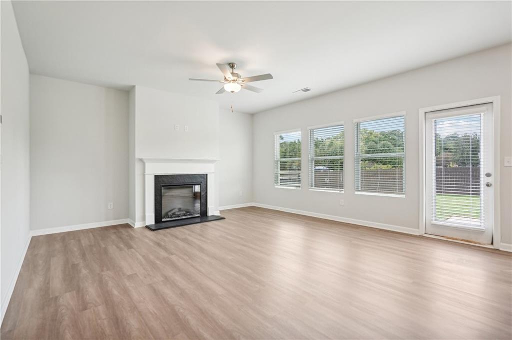 5836 Maddox Road Morrow, GA 30260 - Photo 4 of 39 Gallery Image 4
