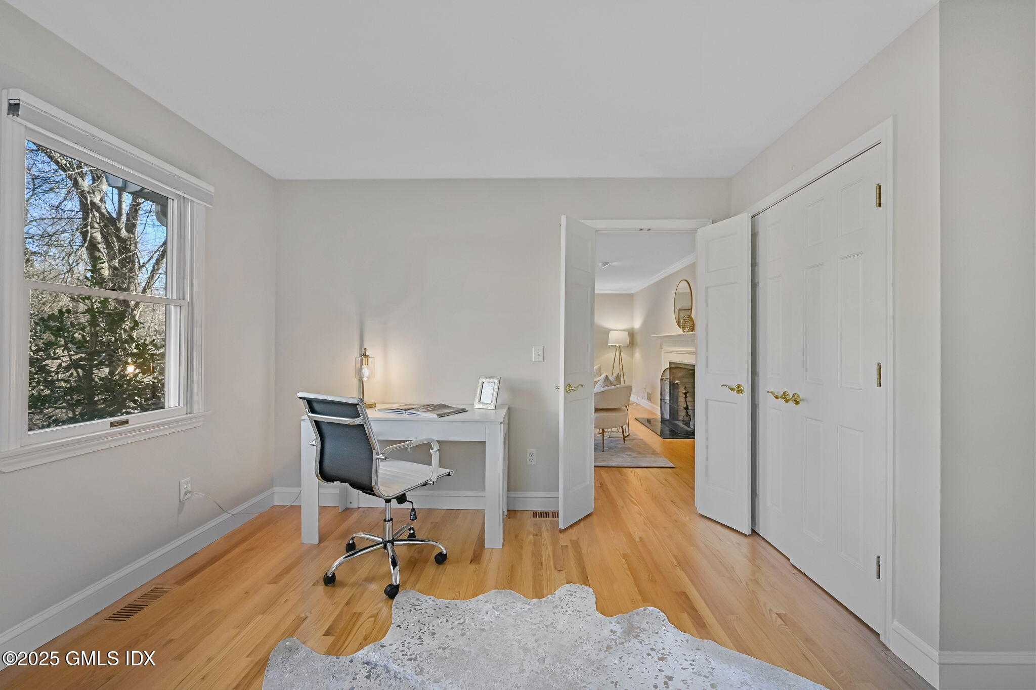 7 Roberta Lane Greenwich, CT 06830 - Photo 25 of 56 14-web-or-mls-7-roberta-ln