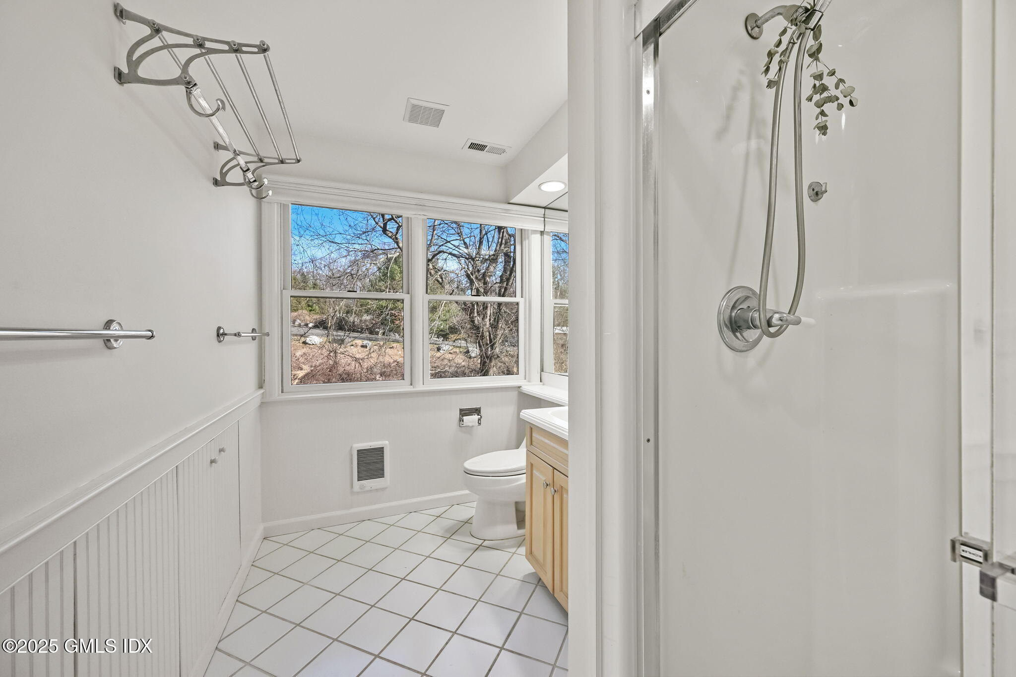 7 Roberta Lane Greenwich, CT 06830 - Photo 41 of 56 48-web-or-mls-7-roberta-ln