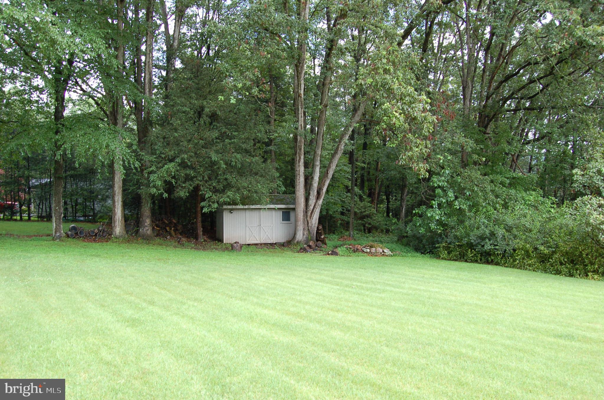 1667 Maplewood Road Harrisburg, PA 17112 - Photo 7 of 7 Gallery Image 7