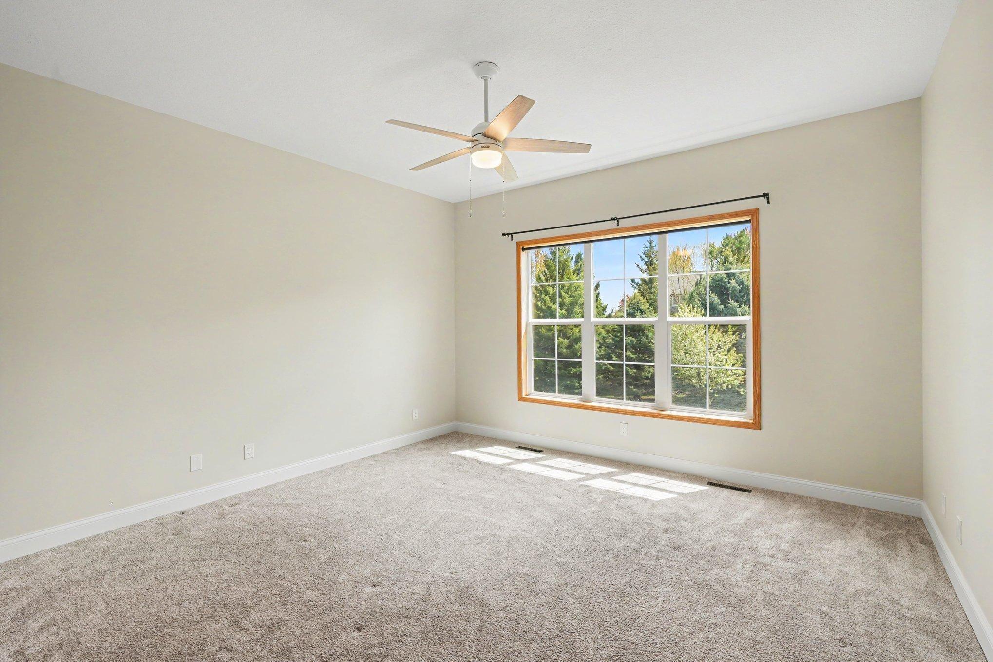 6094 Summit Curve South Cottage Grove, MN 55016 - Photo 20 of 60