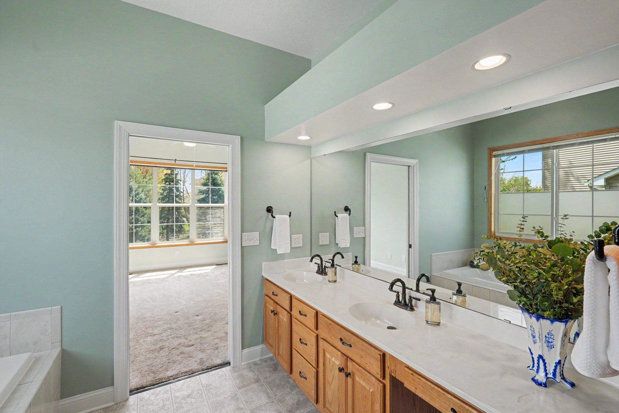 6094 Summit Curve South Cottage Grove, MN 55016 - Photo 24 of 60
