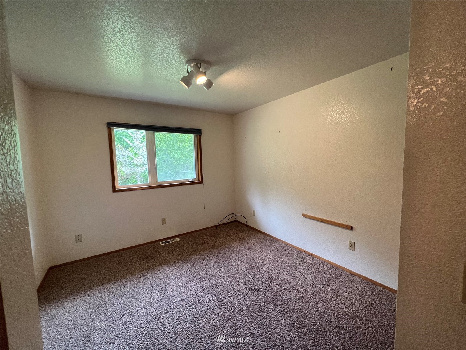 293 Vert Road Port Angeles, WA 98363 - Photo 24 of 36 Gallery Image 24