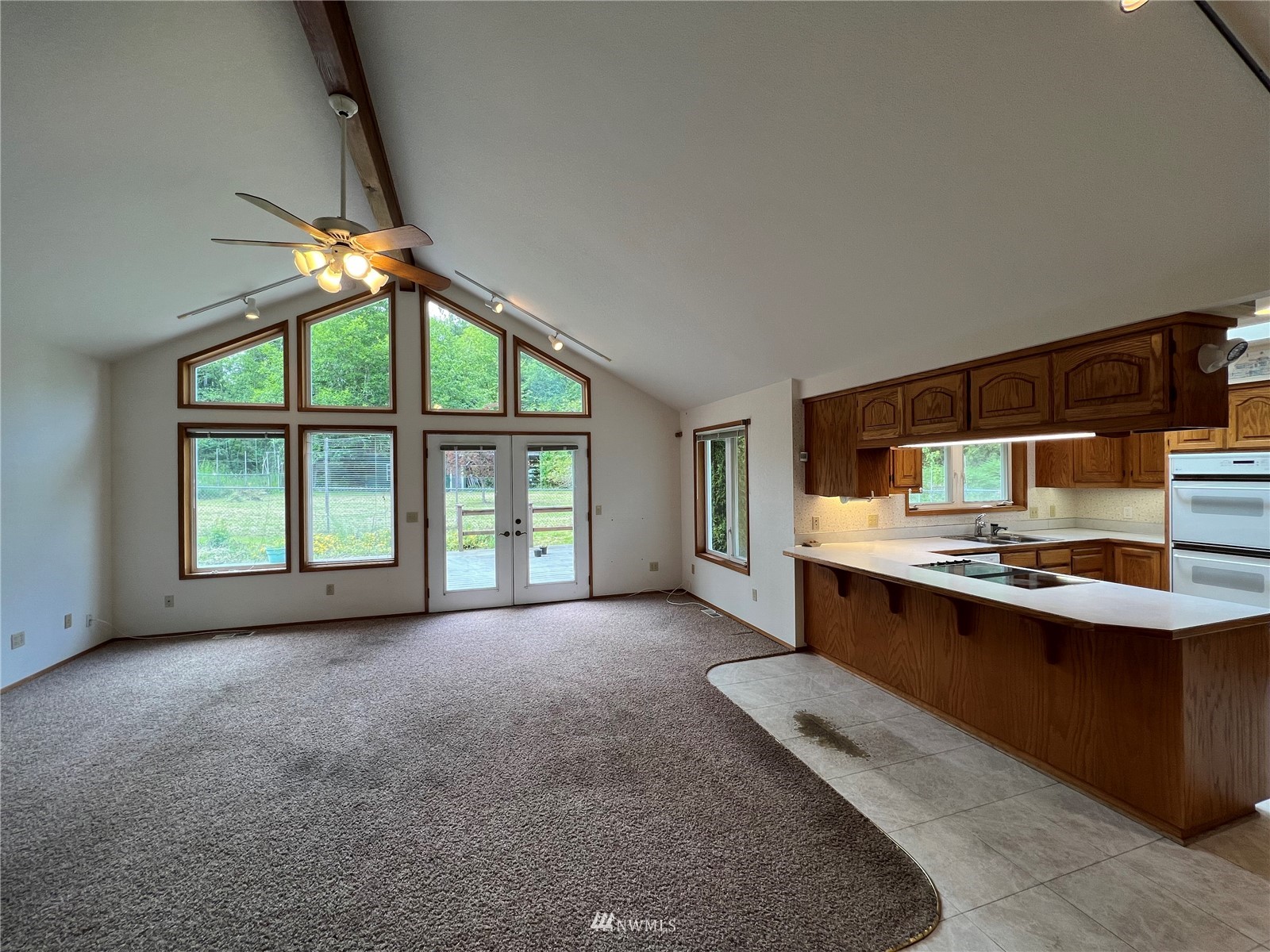 293 Vert Road Port Angeles, WA 98363 - Photo 5 of 36 Gallery Image 5