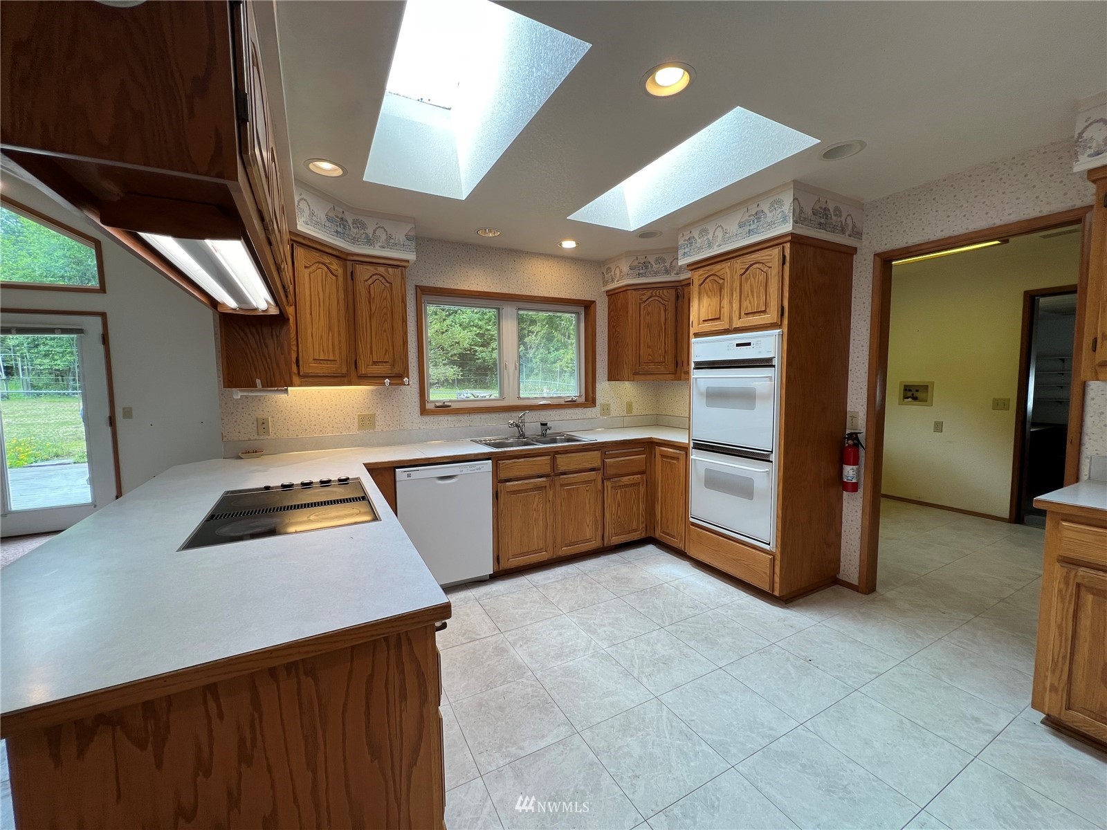 293 Vert Road Port Angeles, WA 98363 - Photo 10 of 36 Gallery Image 10