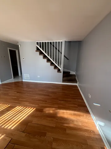 $1,500 | 8028 South Kingston Avenue, Chicago, IL 60617