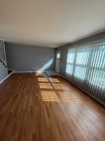 $1,500 | 8028 South Kingston Avenue, Chicago, IL 60617