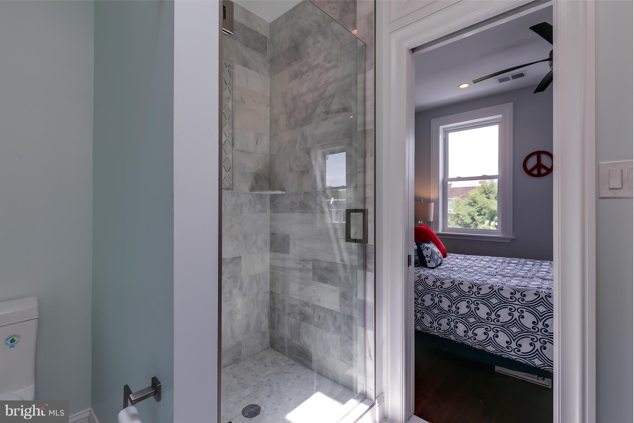 307 Adams Street Northeast Washington, DC 20002 - Photo 15 of 30 Bath (Master)