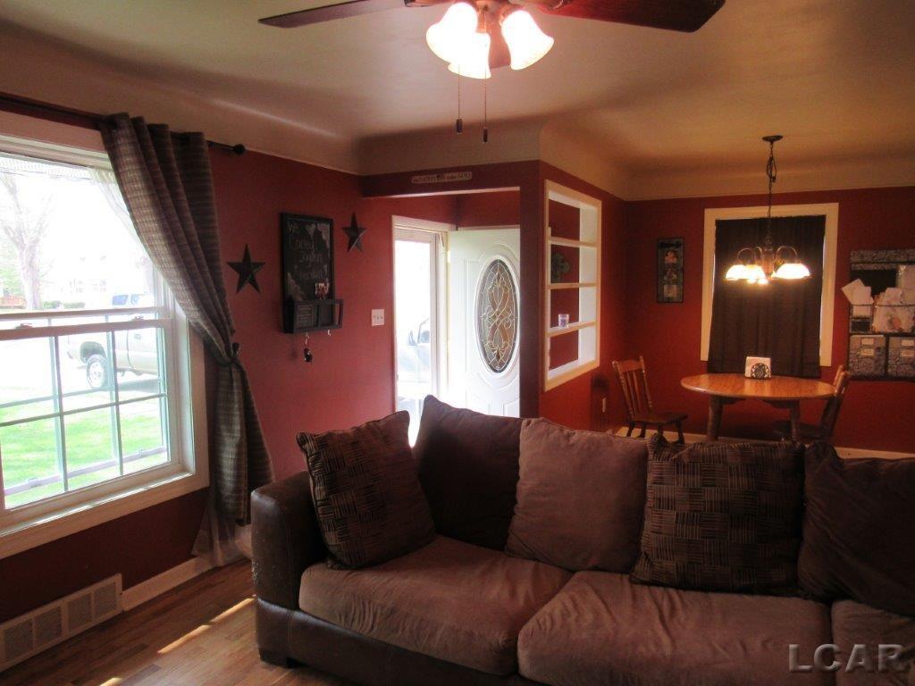 403 South Comstock Street Addison, MI 49220 - Photo 12 of 30 Gallery Image 12