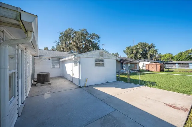 $220,000 | 2318 Golfview Street, Lakeland, FL 33801