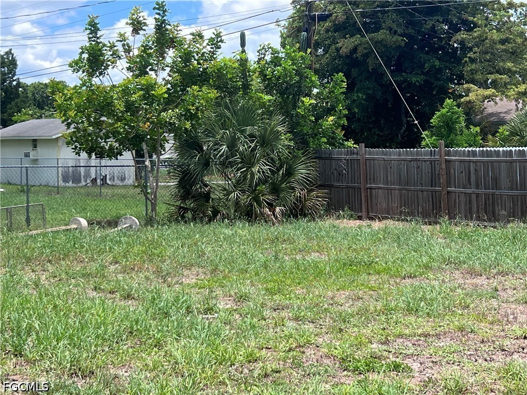 17 Illinois Road Lehigh Acres, FL 33936 - Photo 18 of 31