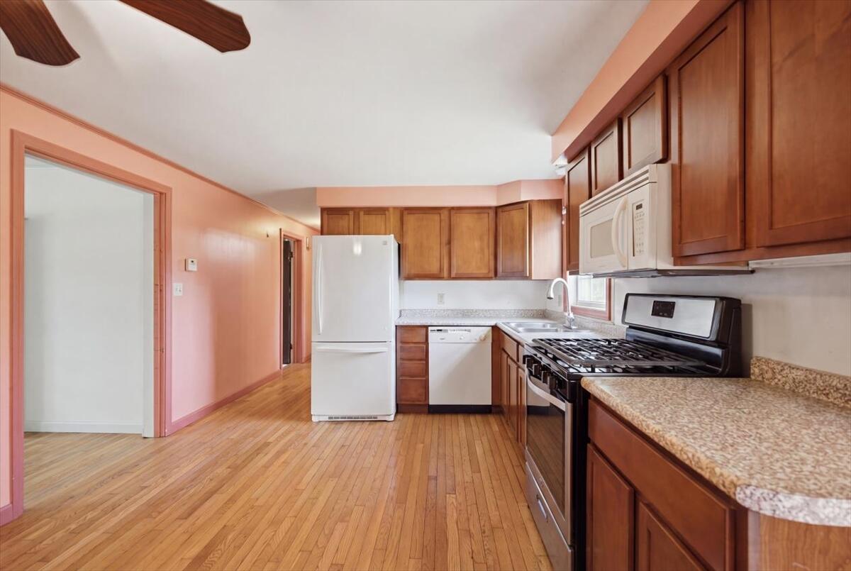 363 Rabbit Valley Road Oxford, ME 04270 - Photo 22 of 59 22-Kitchen 05