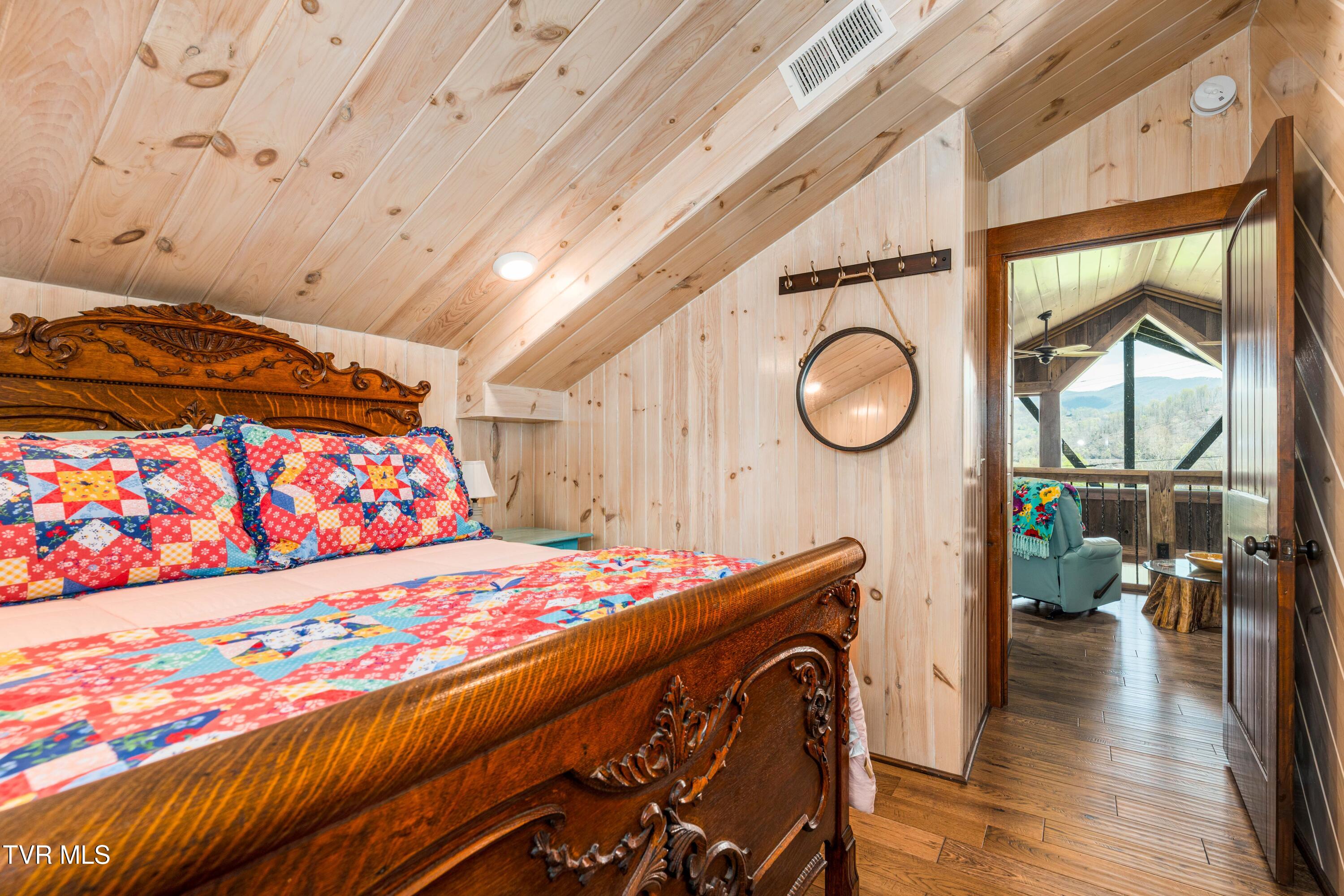 110 North River Lane Butler, TN 37640 - Photo 30 of 50 110 North River Shores (75 of 79)