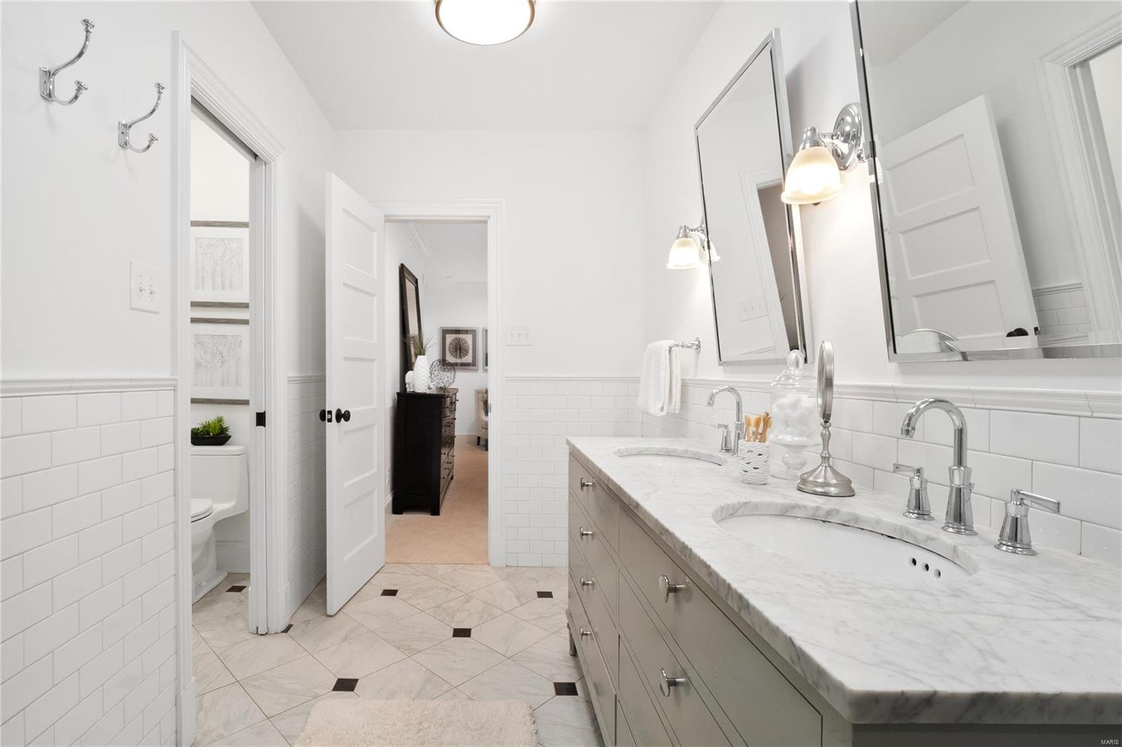 54 Broadview Drive Clayton, MO 63105 - Photo 24 of 38