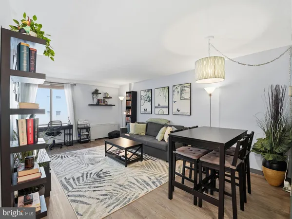 $289,900 | 1420 N Street Northwest, Unit 307, Washington, DC 20005