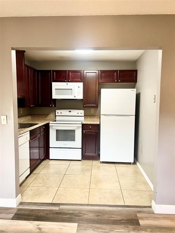 11709 Raintree Village Boulevard, Unit C Temple Terrace, FL 33617 - Photo 7 of 23