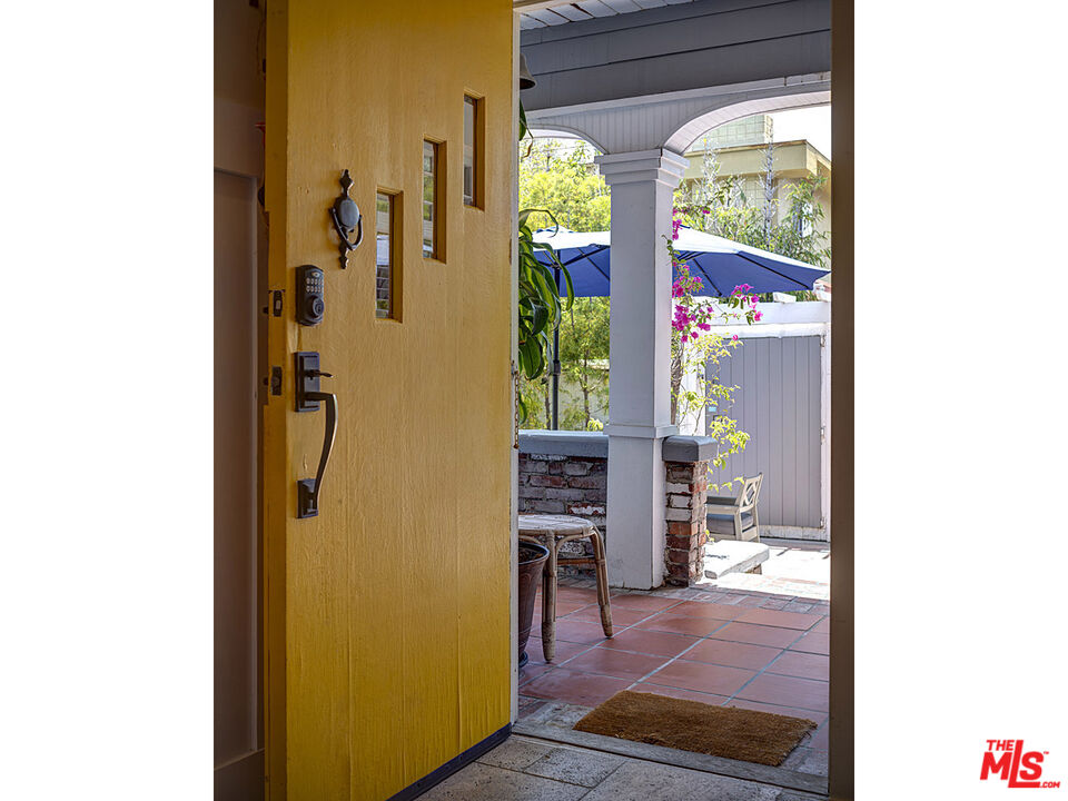 111 Dudley Avenue Venice, CA 90291 - Photo 7 of 33