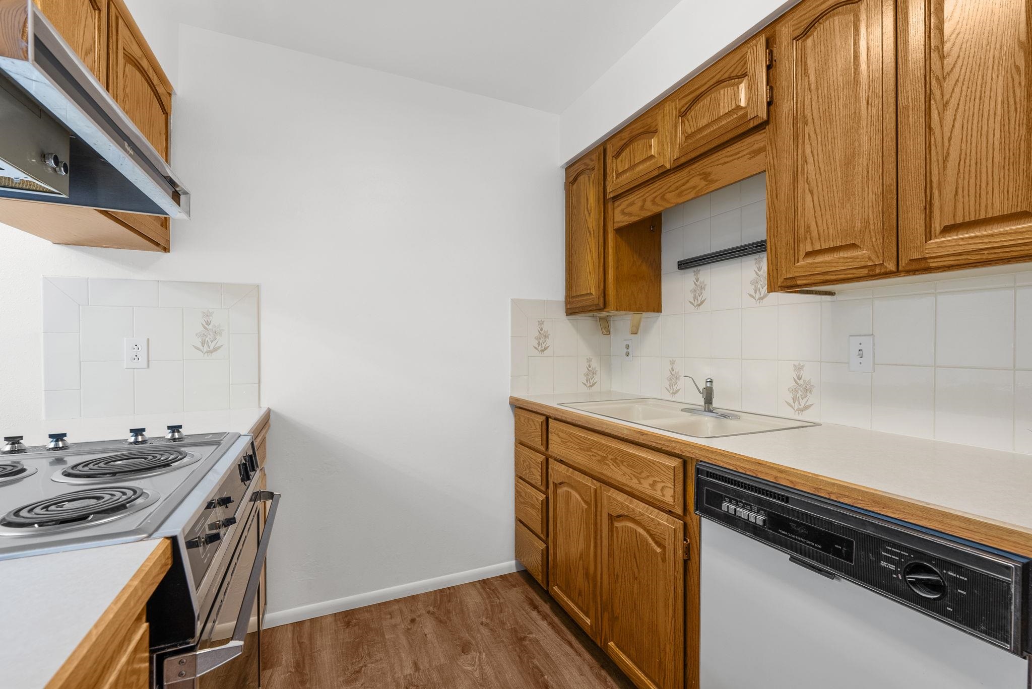 309 North Raymond Road, Unit 24 Spokane Valley, WA 99206 - Photo 13 of 33