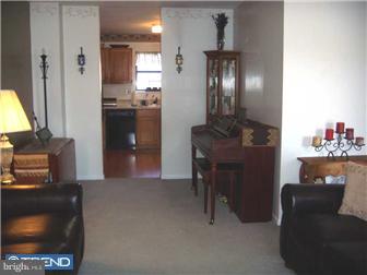 504 Ward Road Brookhaven, PA 19015 - Photo 4 of 12 Gallery Image 4