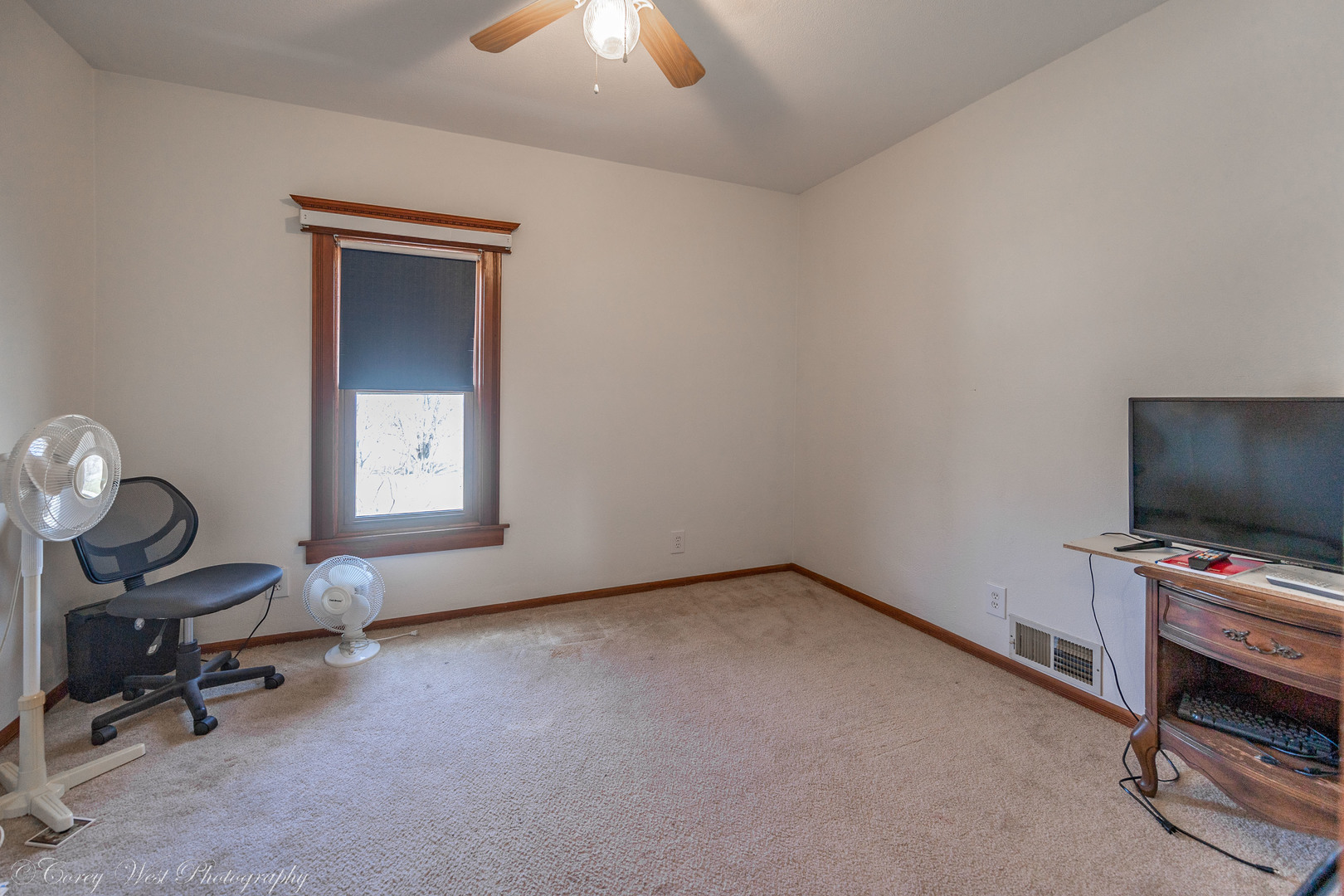 1137 Fisk Road Compton, IL 61318 - Photo 32 of 50 a view of a workspace with furniture and a window