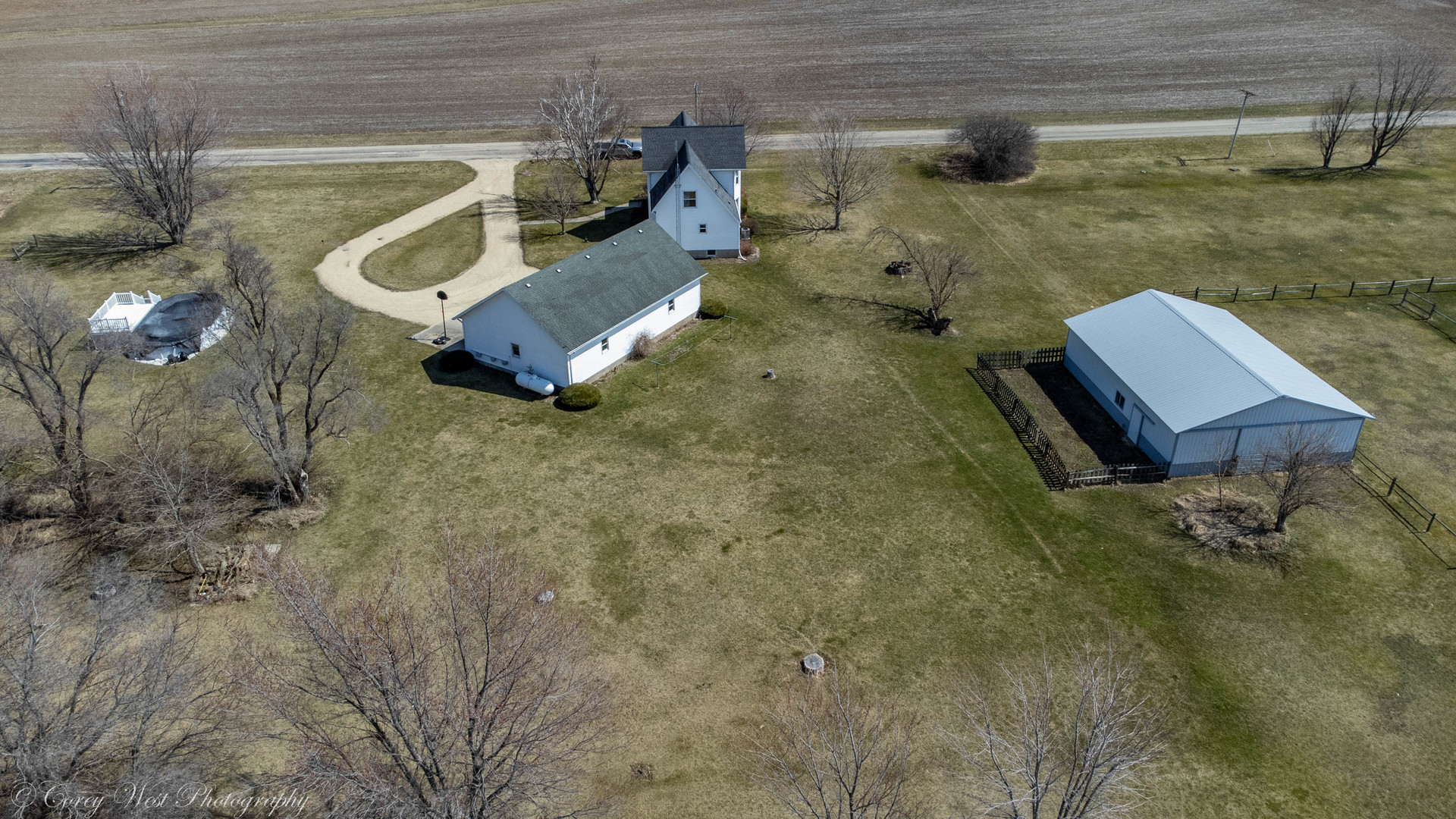 1137 Fisk Road Compton, IL 61318 - Photo 7 of 50 a view of a house with a yard